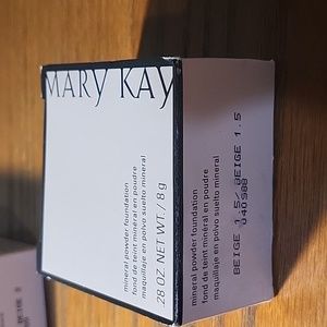 Mineral powder foundation